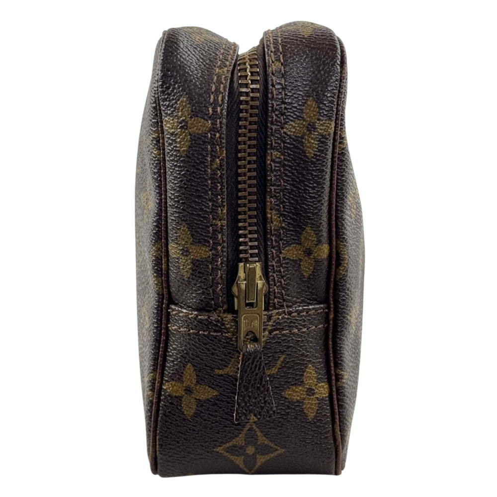 LOUIS VUITTON Monogram Toiletry 23 Bag LHQ2437
