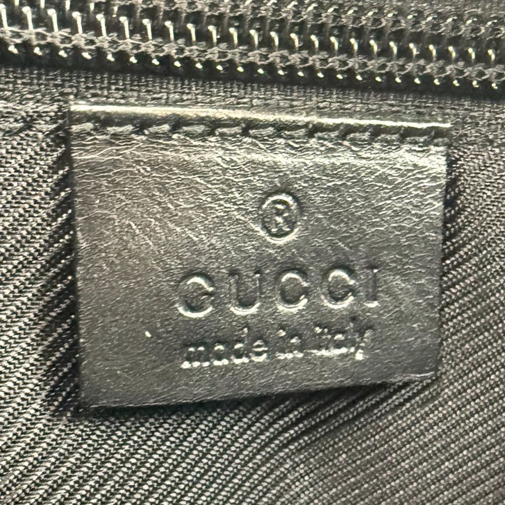 GUCCI GG Supreme Black Crossbody Shoulder Bag LHQ1002