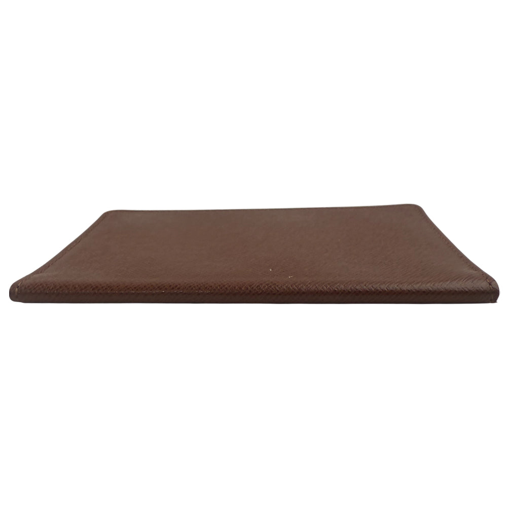 LOUIS VUITTON Brown Leather Taiga Passport Holder LHQ1076