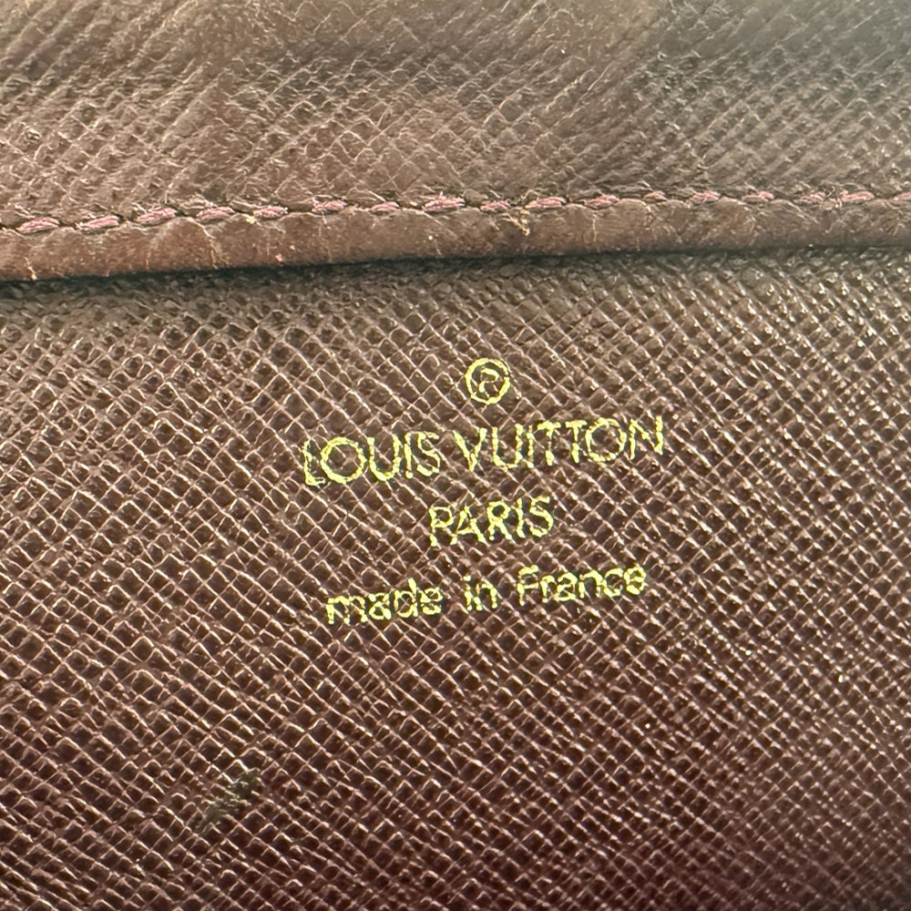LOUIS VUITTON Baikal Taiga Clutch Bag Pouch LHQ1092