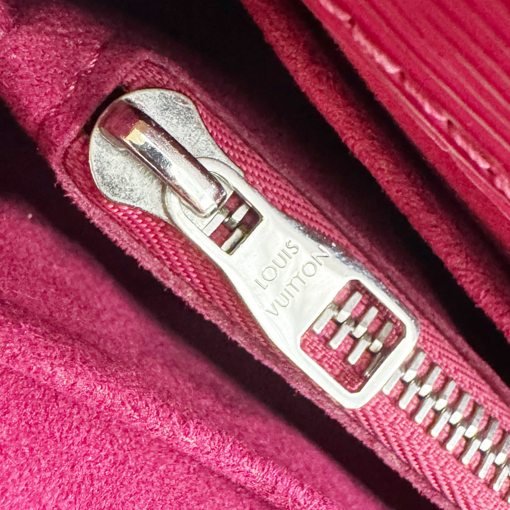 LOUIS VUITTON Marly MM Pink Epi Handbag LHQ1127