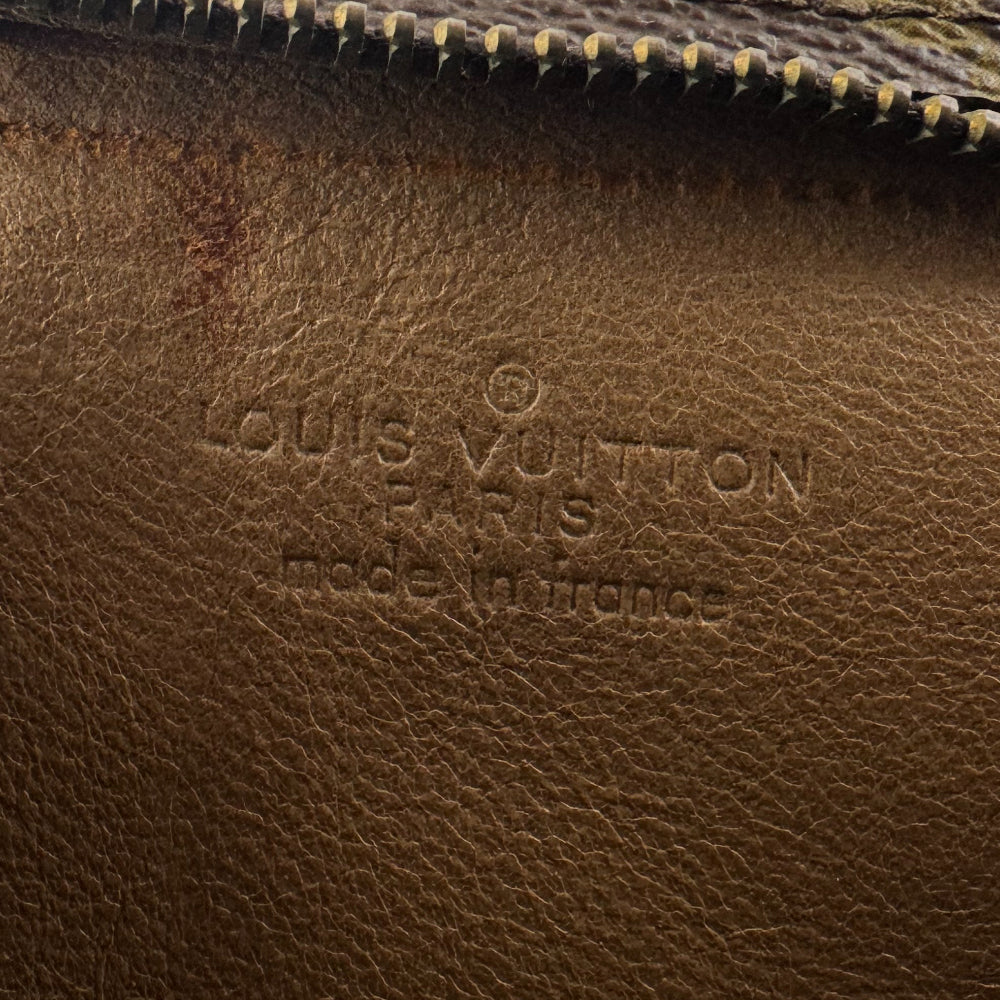 LOUIS VUITTON Monogram Pochette Large Toiletry Pouch LHQ1246