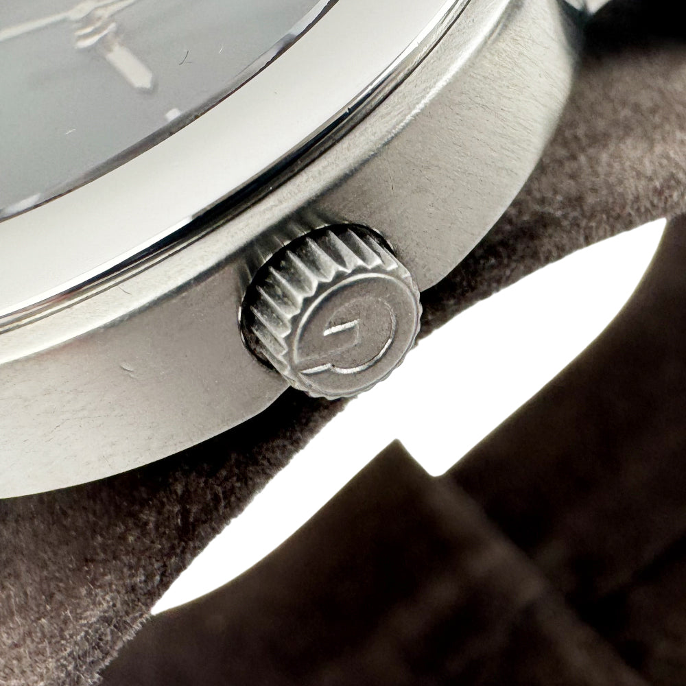 GUCCI Mens Silver Watch LHQ1347