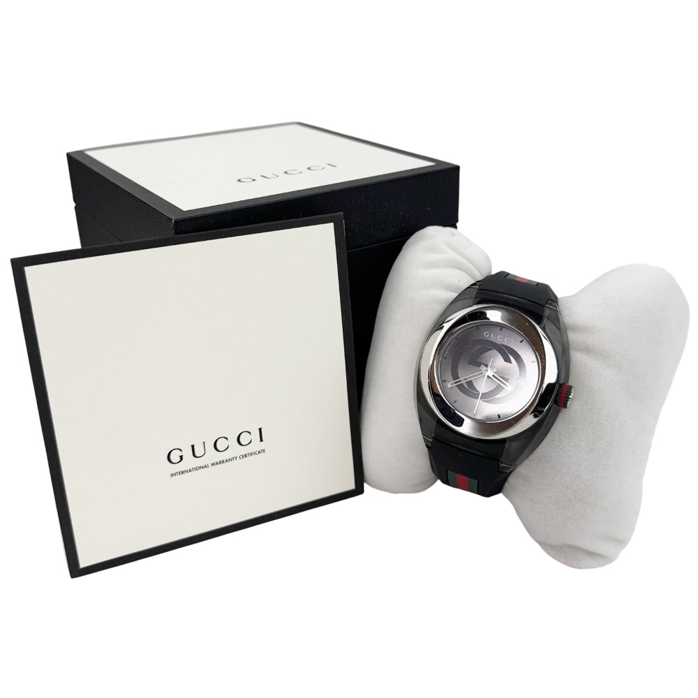 GUCCI Sync Black Dial Black Rubber Sherry Strap Mens Watch LHQ1403