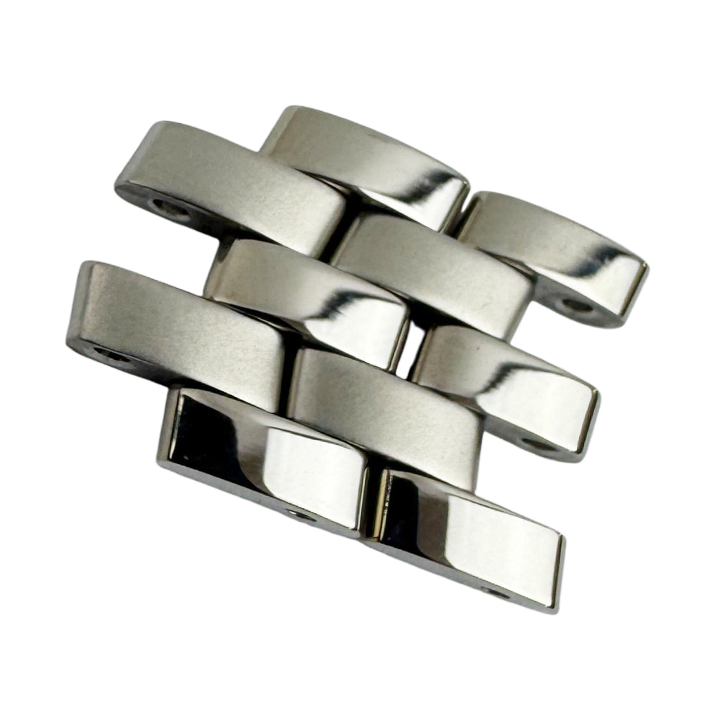 GUCCI Ladies Silver Watch LHQ1411