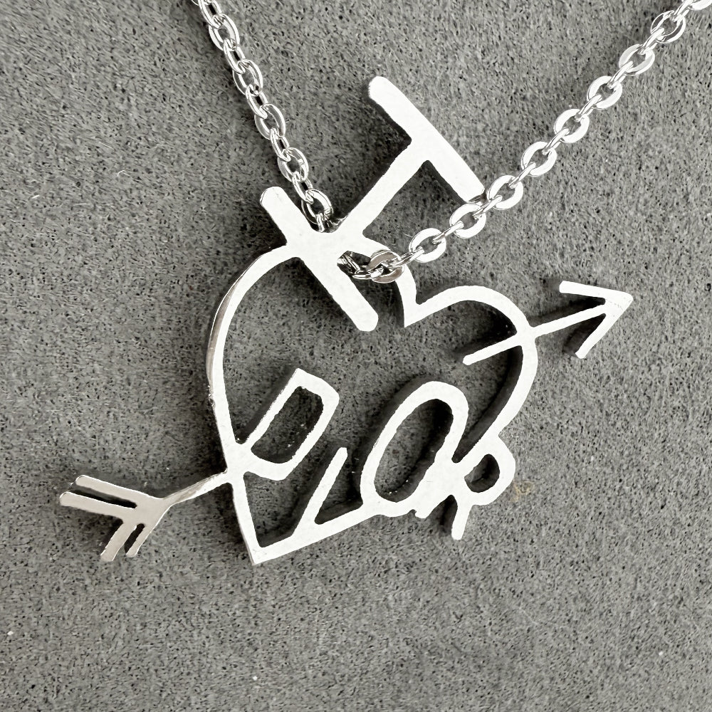 CHRISTIAN DIOR Heart & Arrow Silver Necklace LHQ1422