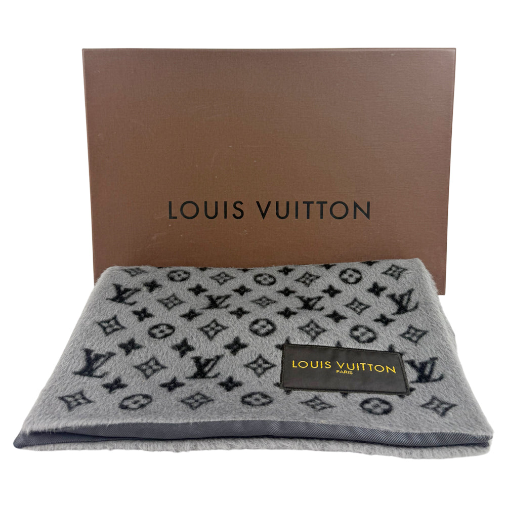 LOUIS VUITTON Grey Alpaca Monogram Scarf LHQ1453