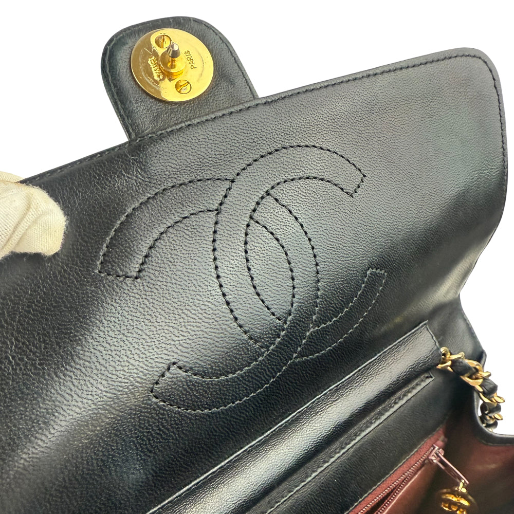 CHANEL Matelasse Black Shoulder Bag LHQ1466