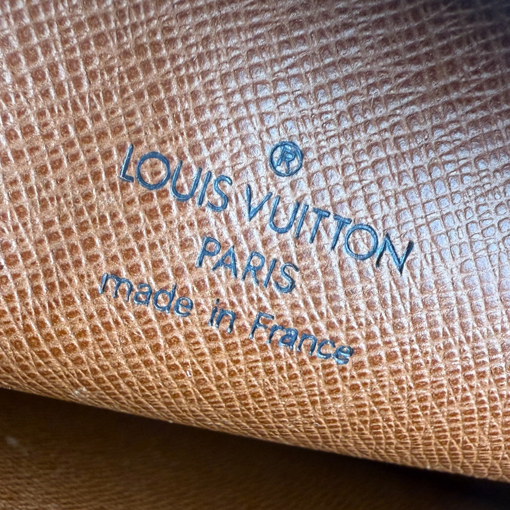 LOUIS VUITTON Monogram Large Pochette Pouch LHQ1475