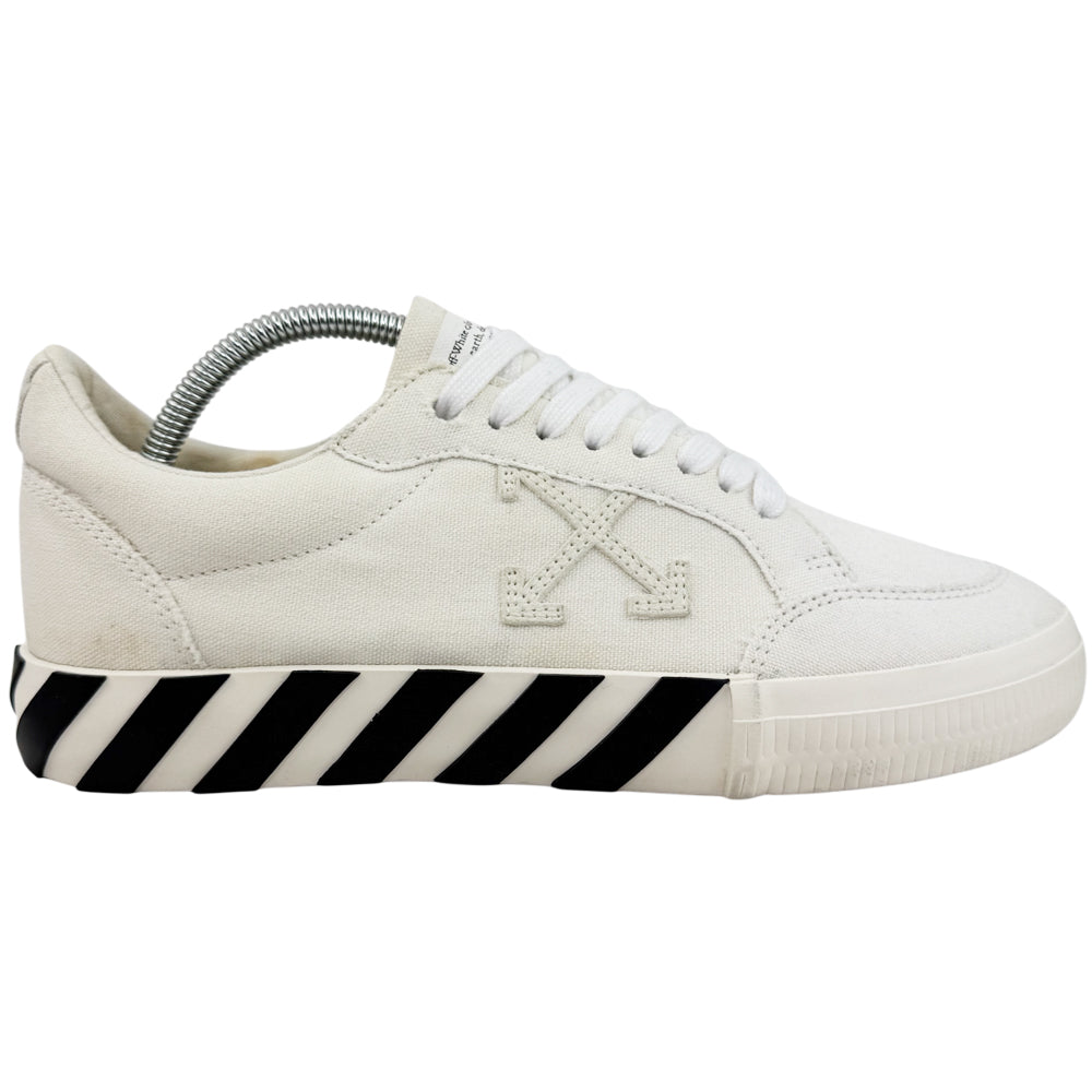 OFF-WHITE White Canvas Trainers Size 8 UK LHQ1490