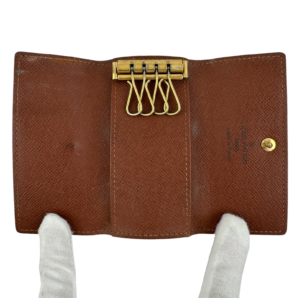 LOUIS VUITTON Monogram 4 Key Holder LHQ1555
