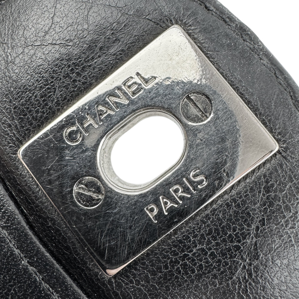 CHANEL Black Patent Leather Classic Flap Medium Crossbody Shoulder Bag LHQ1583