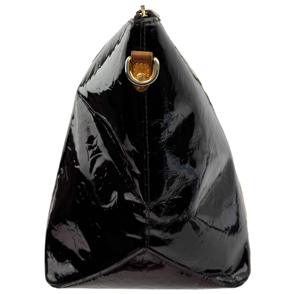 LOUIS VUITTON Burgundy Vernis Empreinte Monogram Bellevue Shoulder Bag LHQ1592