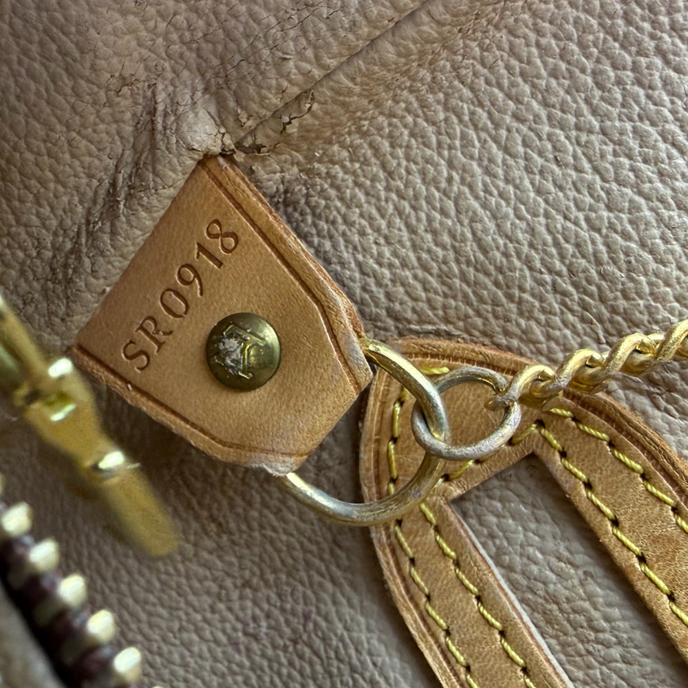 LOUIS VUITTON Bucket PM Monogram Bag LHQ1605