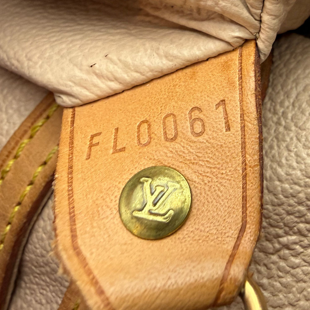 LOUIS VUITTON Bucket GM Monogram Shoulder Bag LHQ1624