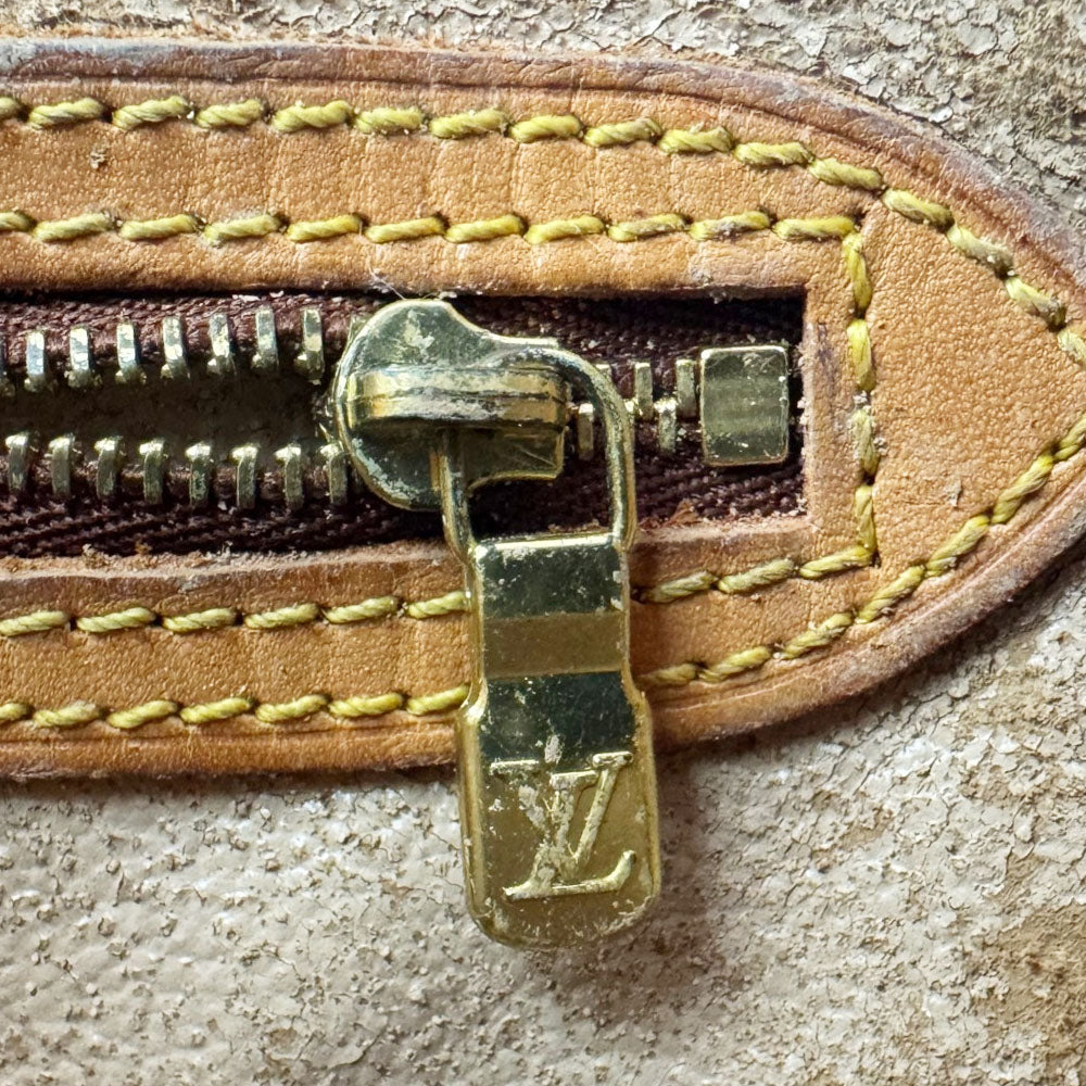 LOUIS VUITTON Bucket PM Monogram Bag LHQ1634