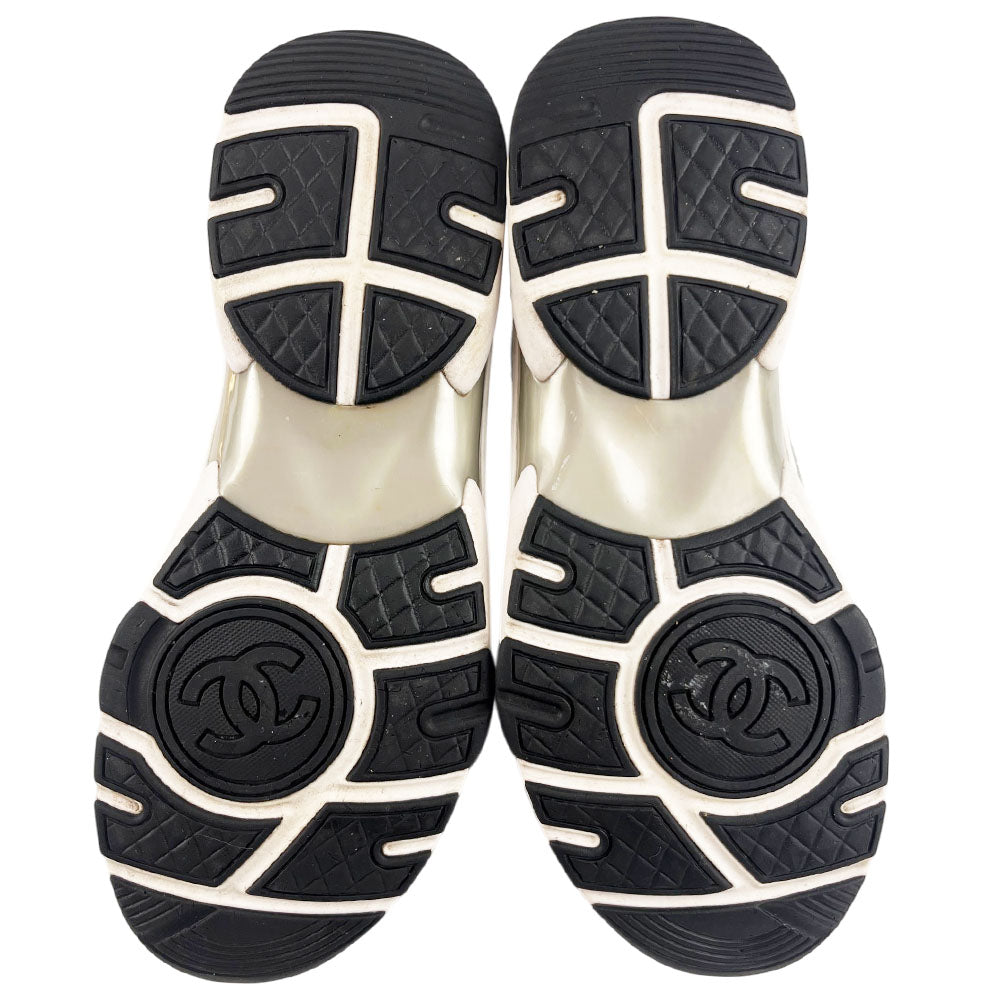 CHANEL Blue CC Runner Trainers Size 6 UK LHQ1660