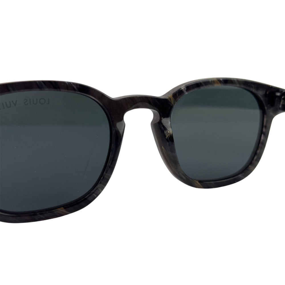 LOUIS VUITTON Marbled Round Black Lens Sunglasses LHQ1716