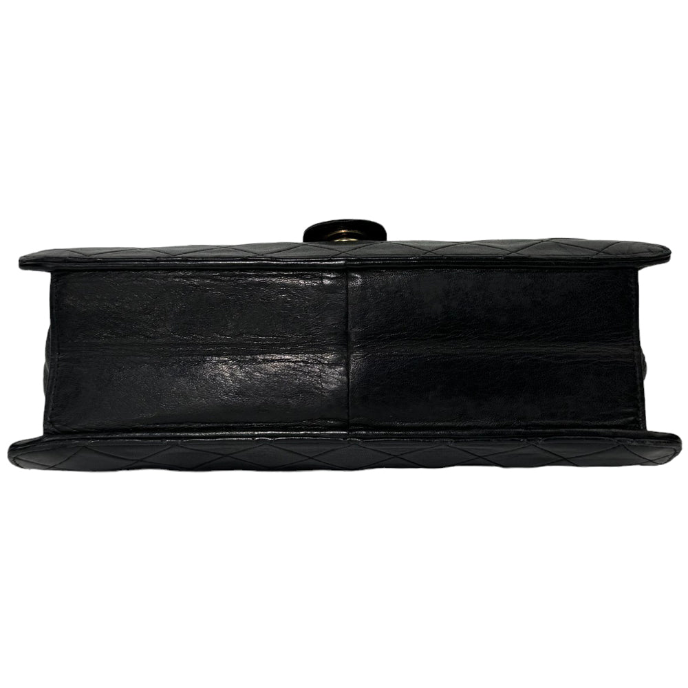 CHANEL Matelasse Shoulder Bag LHQ172