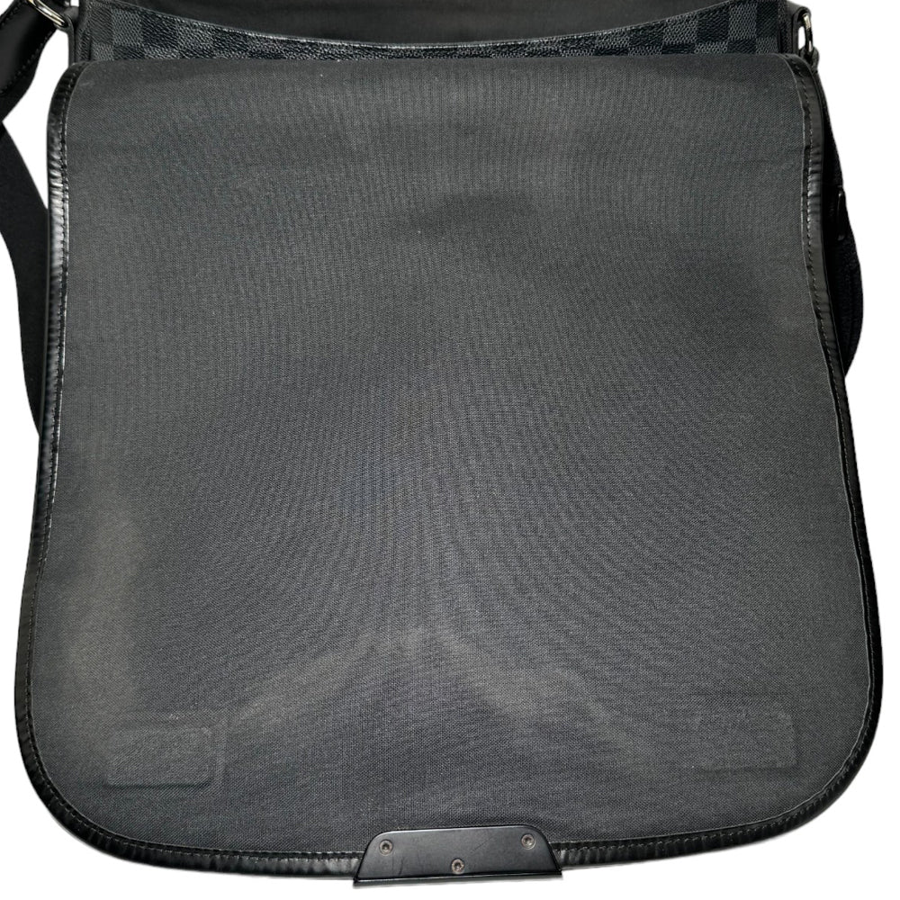 LOUIS VUITTON Daniel MM Messenger Damier Graphit LHQ174