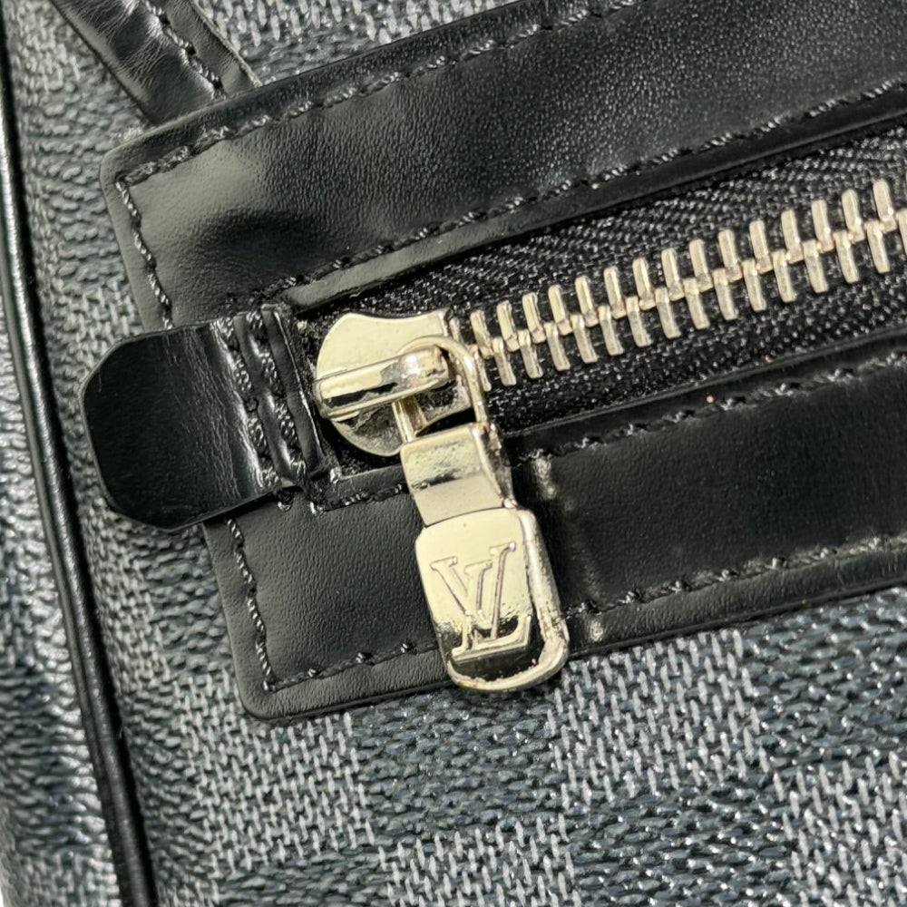 LOUIS VUITTON Daniel MM Messenger Damier Graphit LHQ174