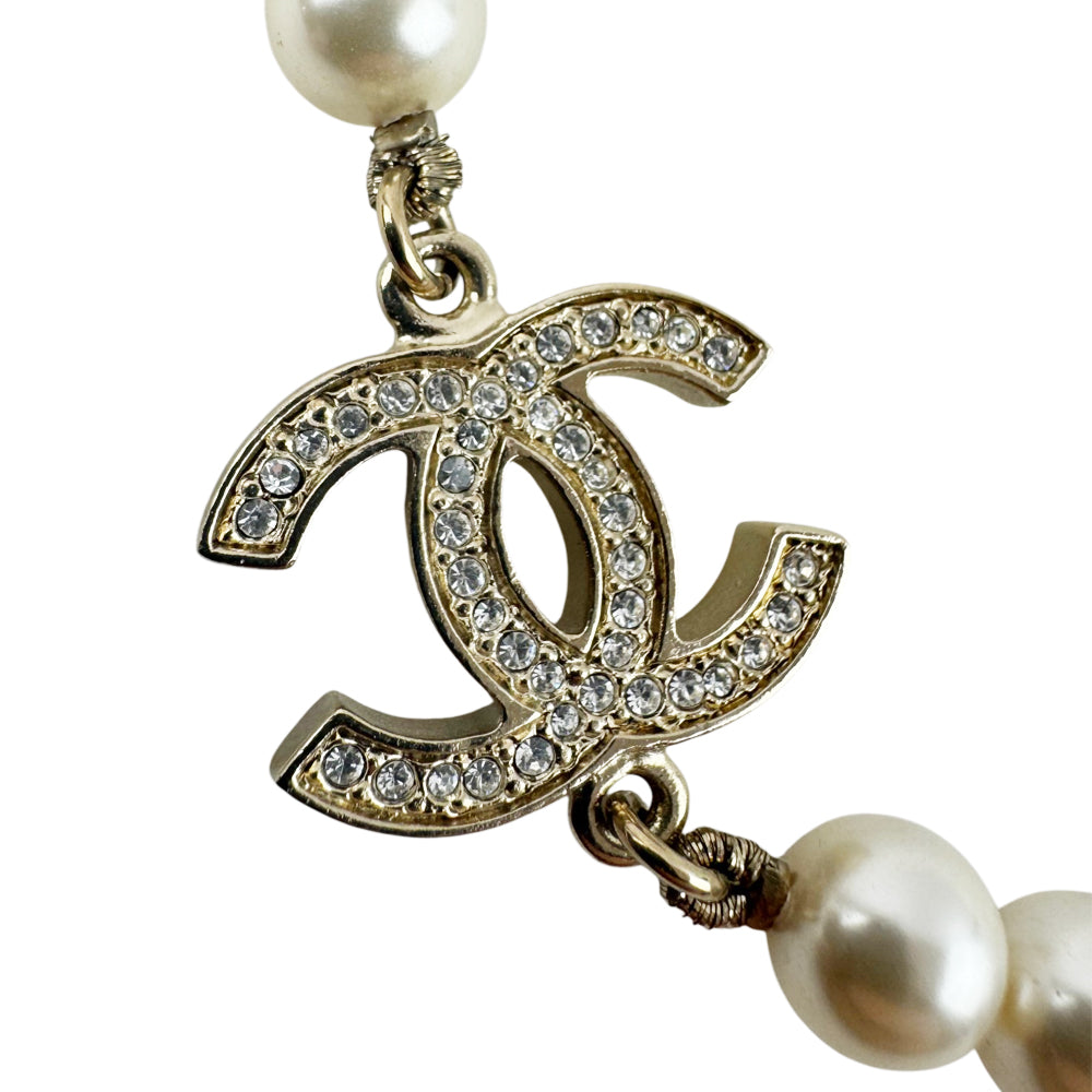 CHANEL Faux Pearl Crystal CC Beaded Necklace LHQ1743