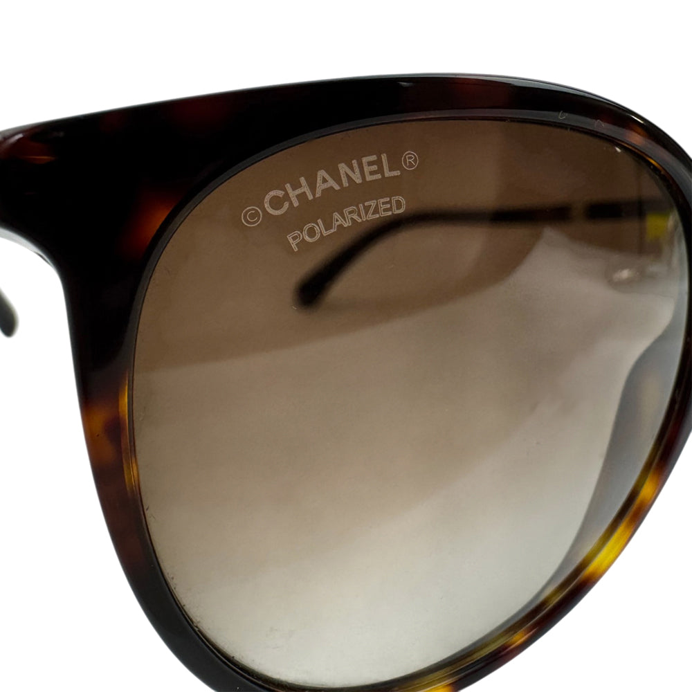 CHANEL Brown Tortoise Shell Pearl Sunglasses LHQ1993