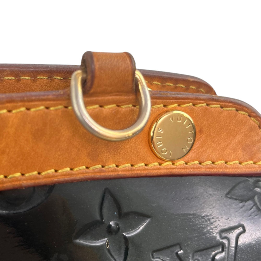 LOUIS VUITTON Vert Tonic Vernis Empreinte Monogram Brea MM Shoulder Bag LHQ1999