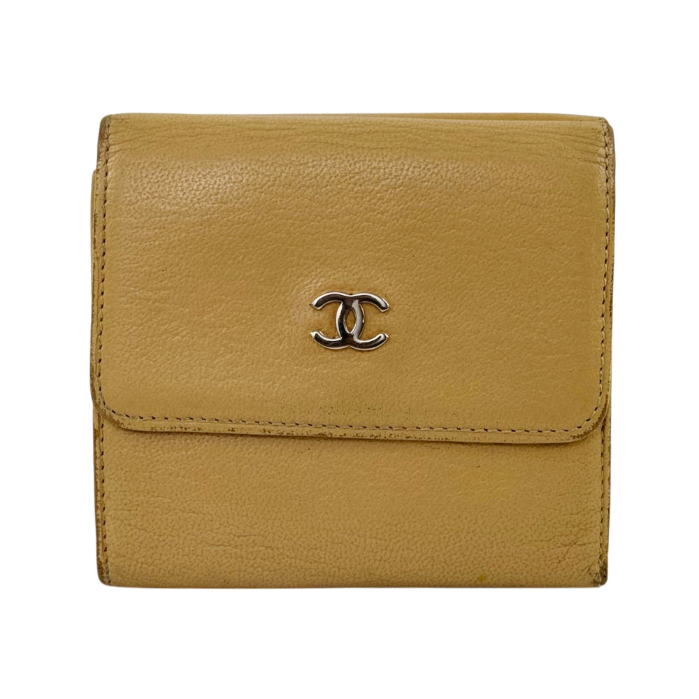 CHANEL Beige Leather Tri-Fold Compact Purse LHQ2212