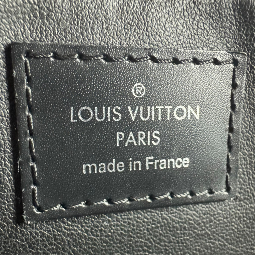 LOUIS VUITTON Damier Graphite Toiletry 28 Bag LHQ2215