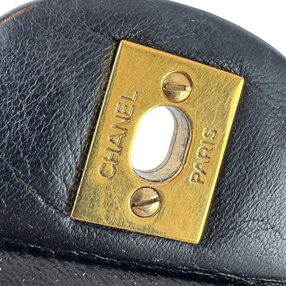 CHANEL Medium Classic Flap Black Leather Shoulder Bag LHQ491