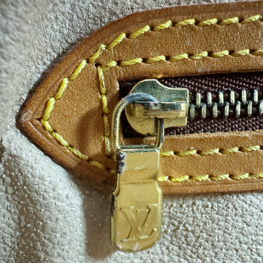 LOUIS VUITTON Bucket PM Monogram Bag LHQ553