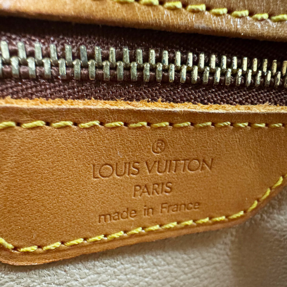 LOUIS VUITTON Bucket PM Monogram Bag LHQ553