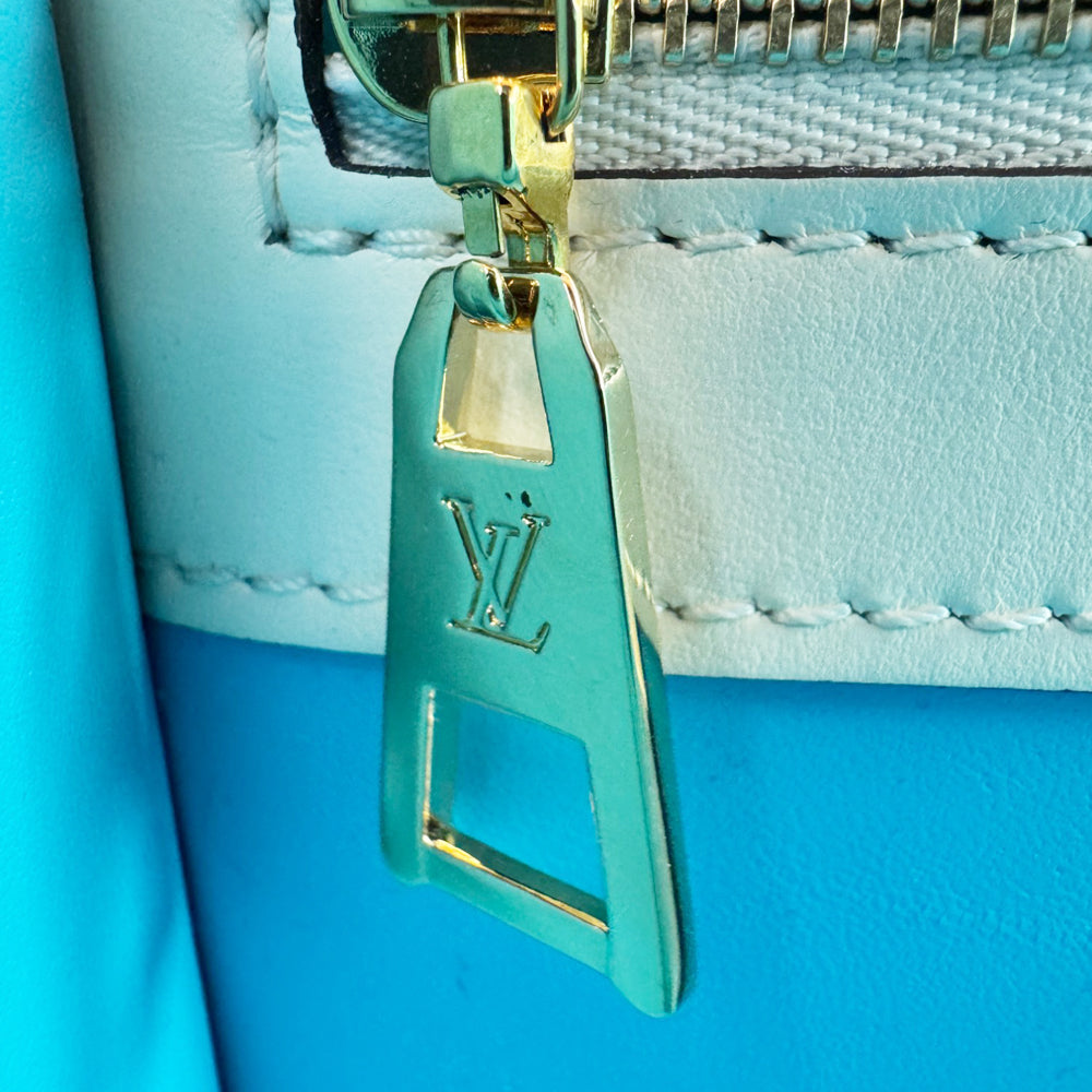 LOUIS VUITTON Cream LV Pont 9 Shoulder Bag LHQ573