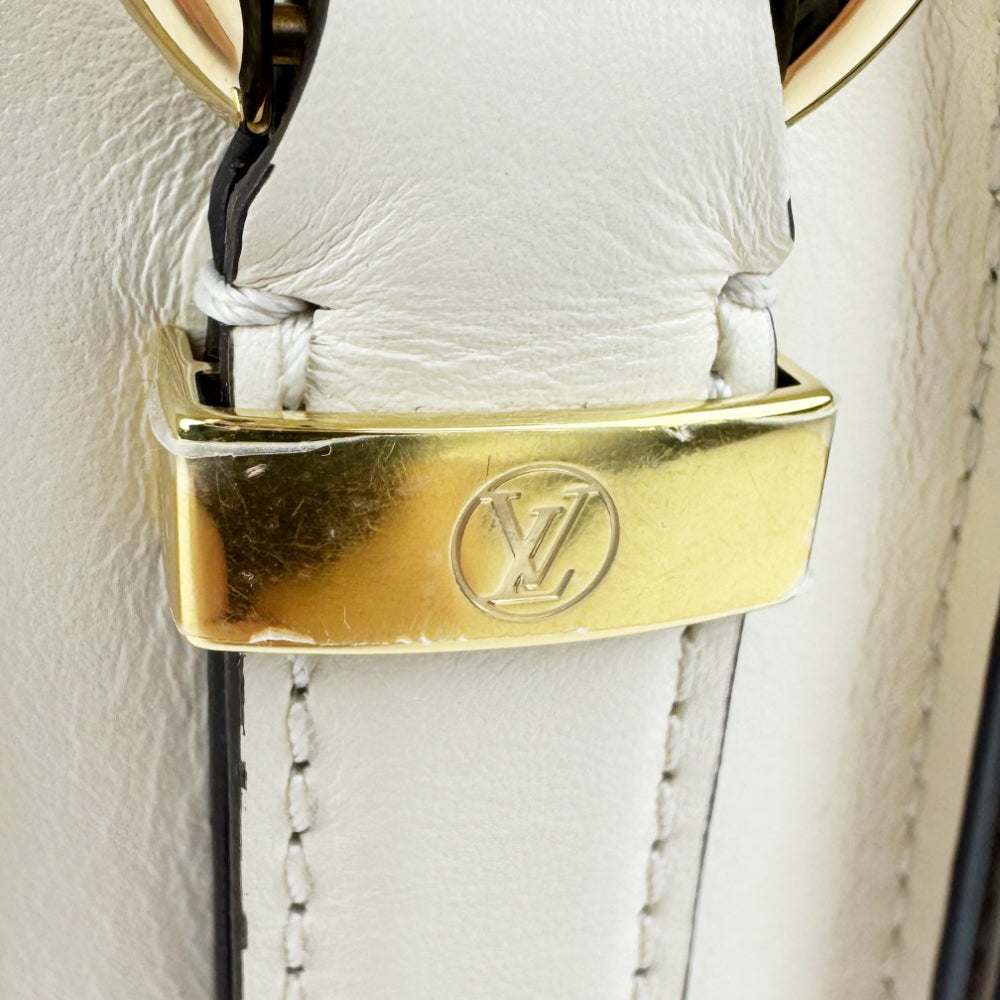 LOUIS VUITTON Cream LV Pont 9 Shoulder Bag LHQ573