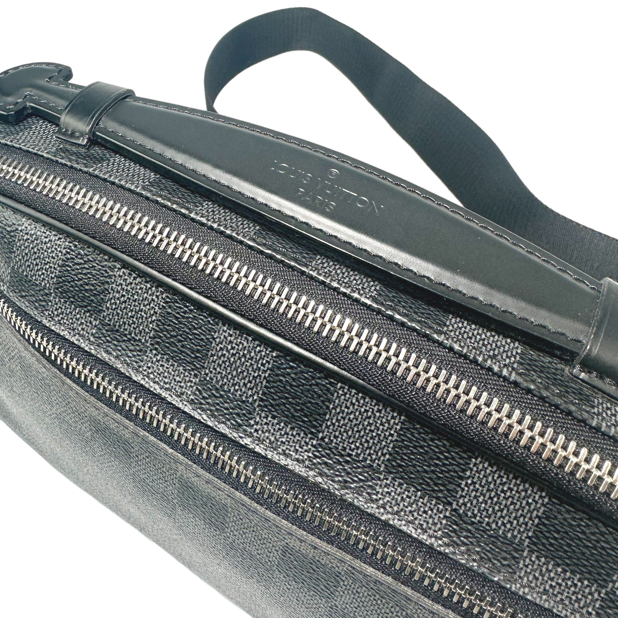 LOUIS VUITTON Ambler Graphite Damier Crossbody/Belt Bag LHQ61