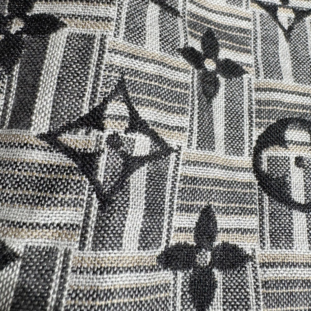 LOUIS VUITTON Black Monogram Scarf LHQ654