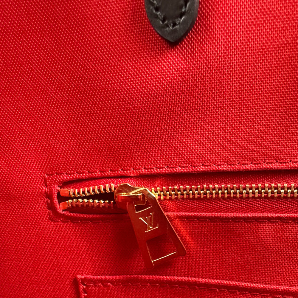 LOUIS VUITTON On The Go MM Monogram Shoulder Bag LHQ665