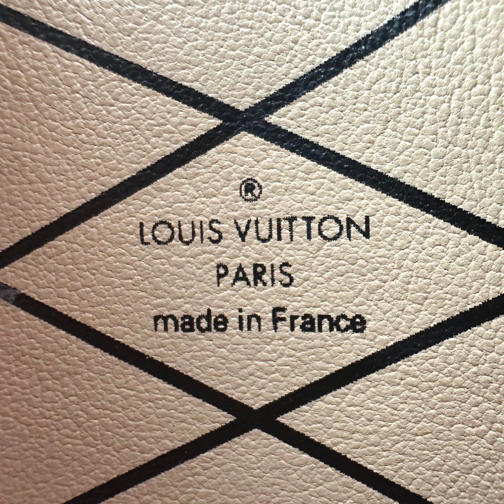 LOUIS VUITTON Epi Trunk Clutch Pink Shoulder Bag LHQ679