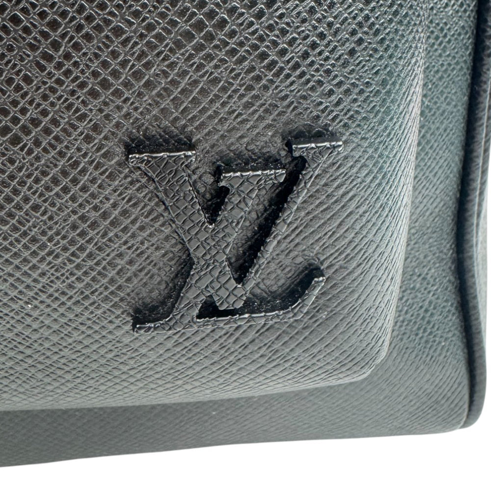 LOUIS VUITTON Taiga Black Leather Avenue Backpack LHQ841