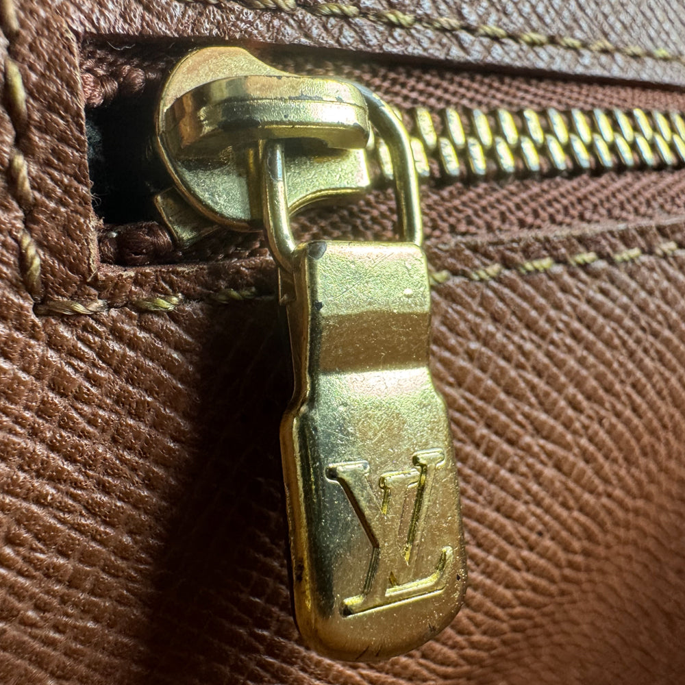 LOUIS VUITTON Monogram Marly Dragonne GM Pouch Clutch LHQ961