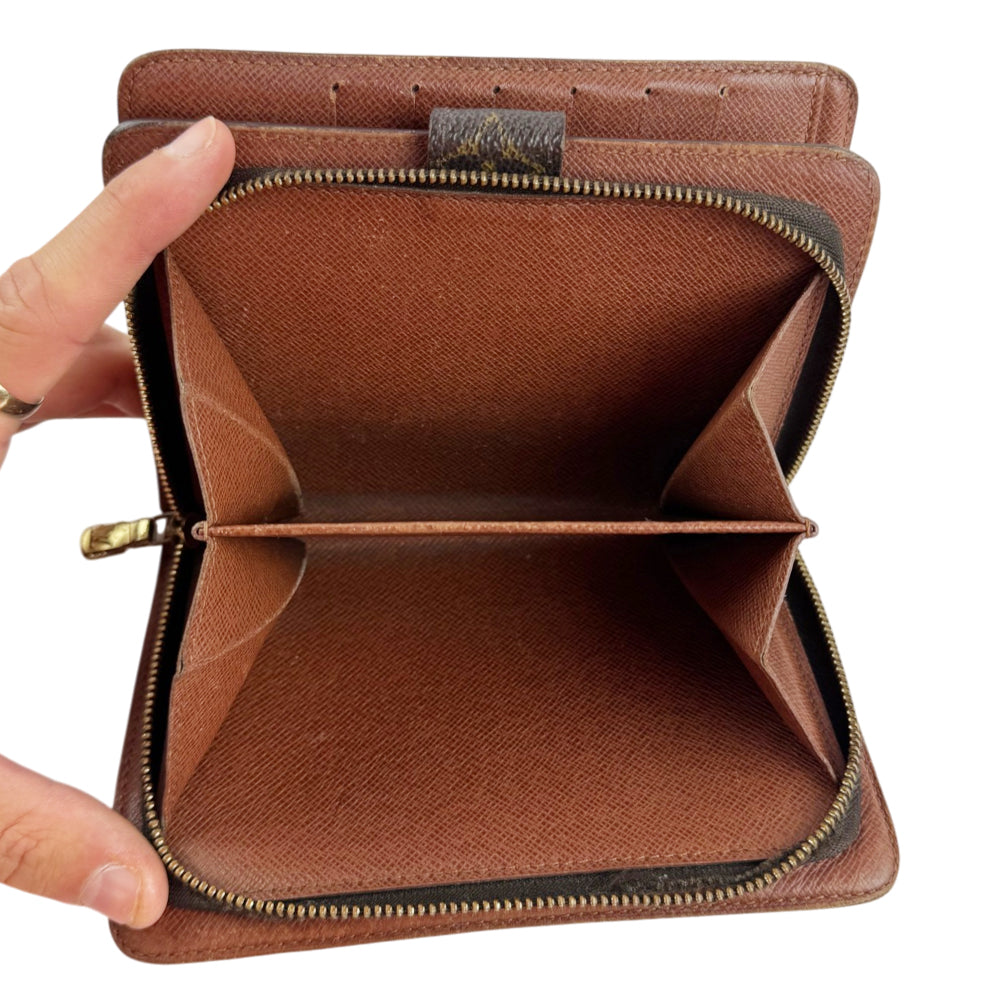 LOUIS VUITTON Monogram Compact Purse Wallet LHQ2393