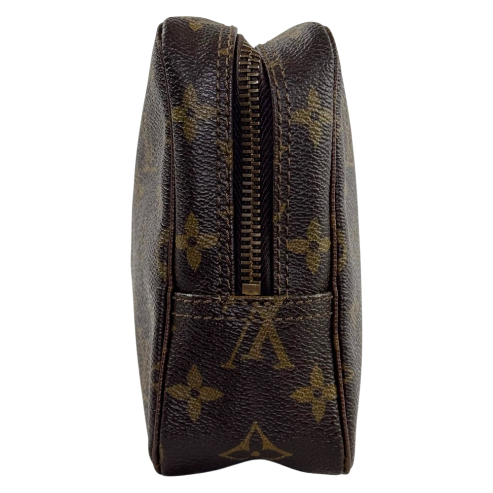 LOUIS VUITTON Monogram Toiletry 23 Bag LHQ2437