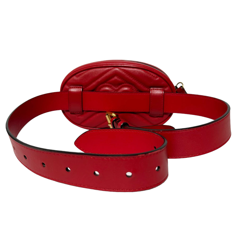 GUCCI Sac à ceinture Marmont rouge LHQ40