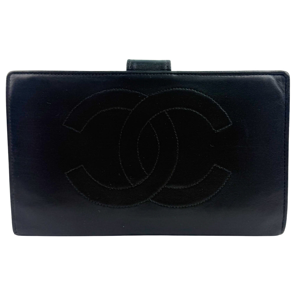 CHANEL Black Leather Wallet Purse LHQ1039