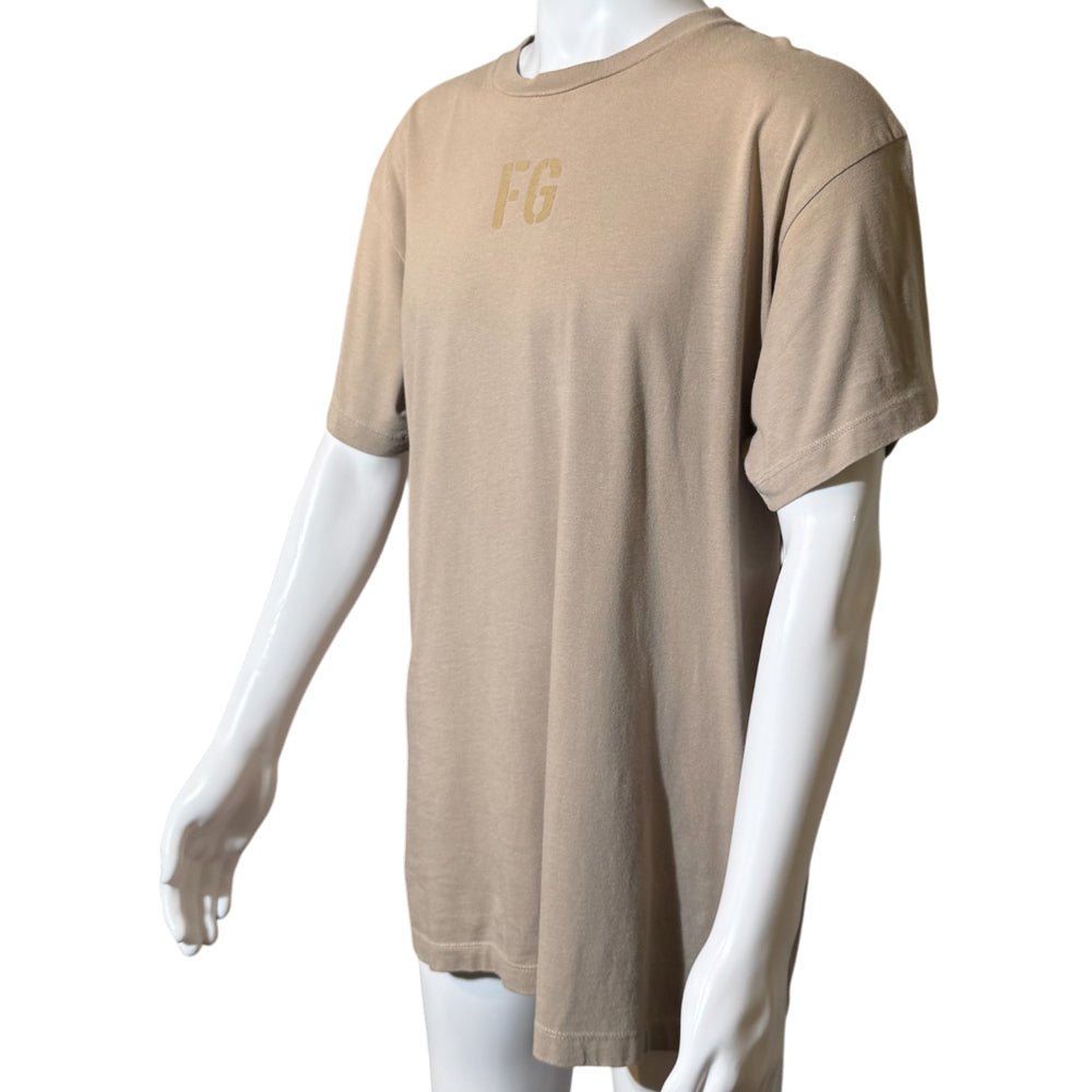 FEAR OF GOD BEIGE FG T SHIRT MENS SIZE M LHQ1190