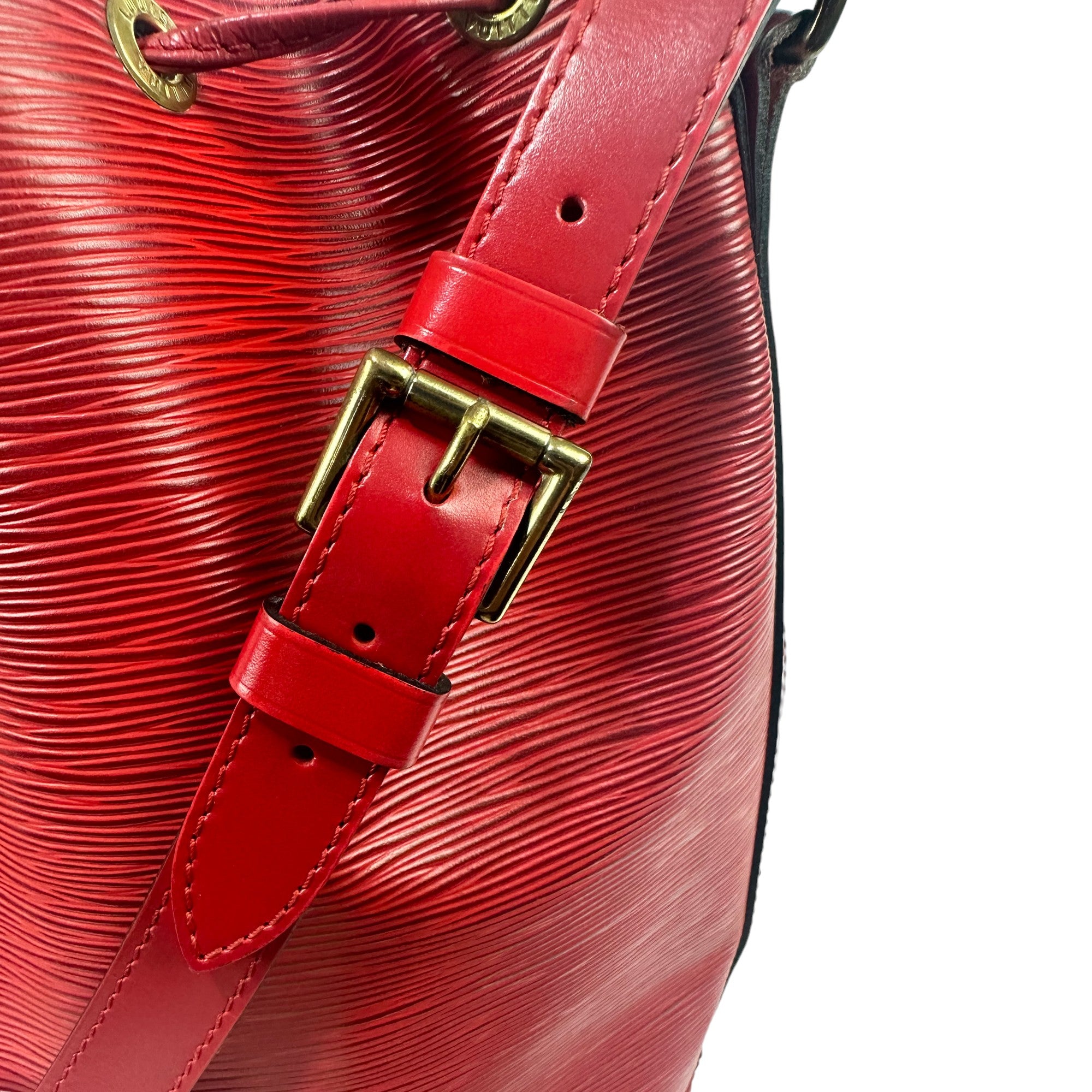 LOUIS VUITTON Noe Borsa a tracolla in pelle e piombo rosso LHQ12