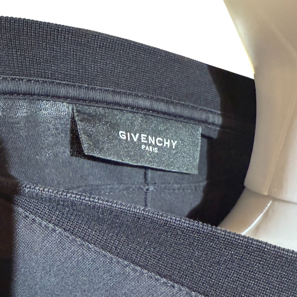 GIVENCHY Black Madonna T-Shirt Size M LHQ1286