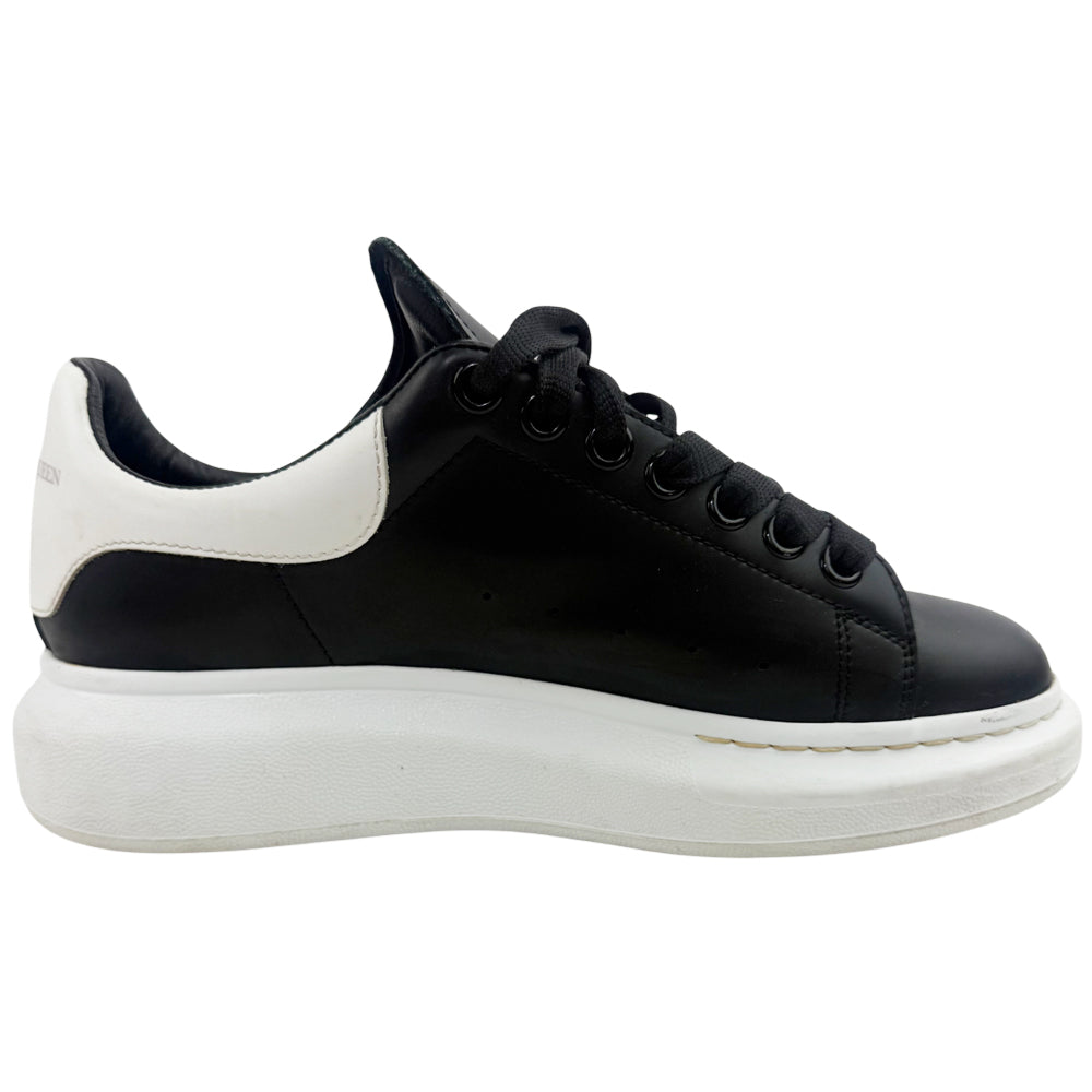 ALEXANDER MCQUEEN Black & White Leather Trainers Size 6 LHQ1358