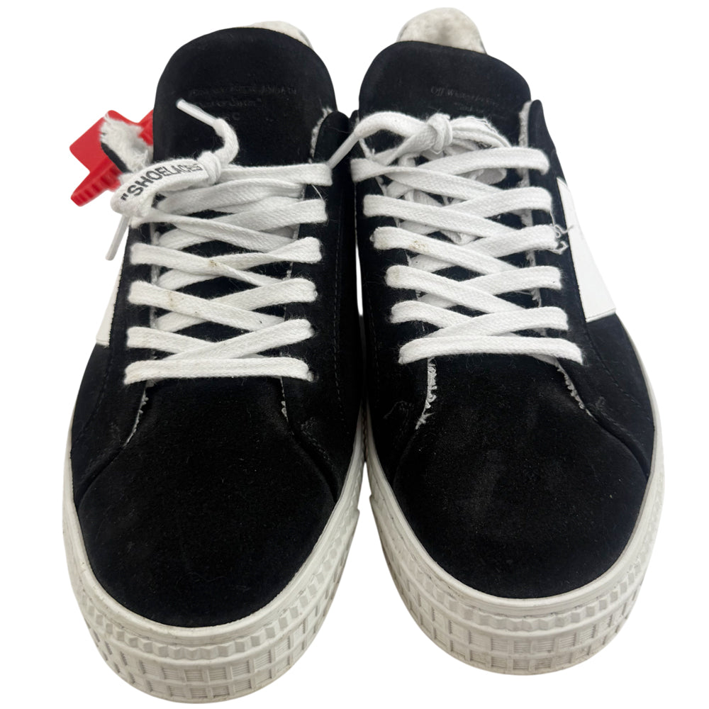 OFF-WHITE Black & White Suede Arrow Trainers Size 6 LHQ1361